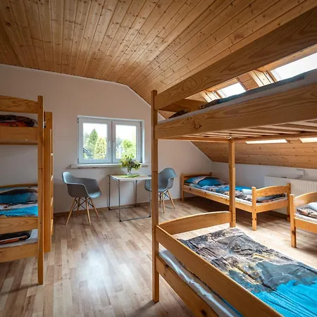 Ipw Cafe & Auberge de jeunesse *